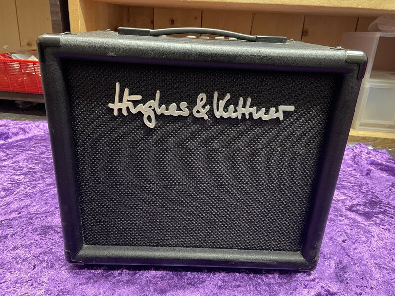 【中古】【送料無料】Hughes Kettner Tube Meister 18 Combo ヒューズアンドケトナー チューブマイスター 18 コンボ 真空官アンプ ギター用コンボ 【代金引換不可】【佐川急便発送】楽器 万代Net店