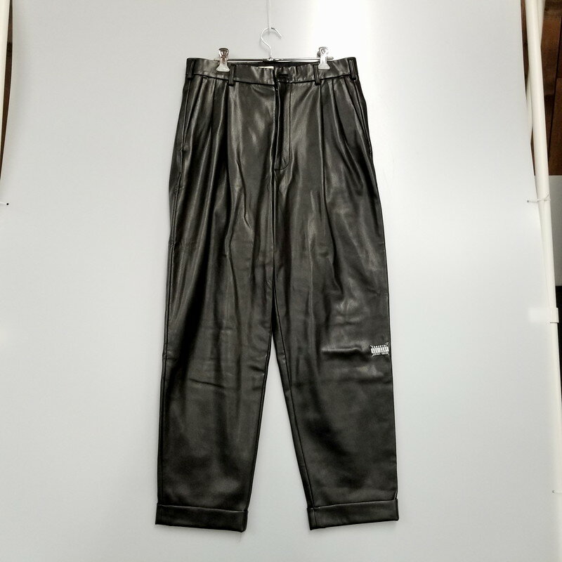 yÁzyYzJieDa 21SS FAKE LEATHER 2 TUCK TAPERED PANTS JIE-21S-PT04-D WG_ tFCN U[ e[p[h pc {gX TCYF2 J[FubN NetX