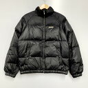 【中古】【メンズ】STUSSY DOWN JACKET ステューシー ロゴラバー ダウンジャケット アウター サイズ：S カラー：ブラック 万代Net店