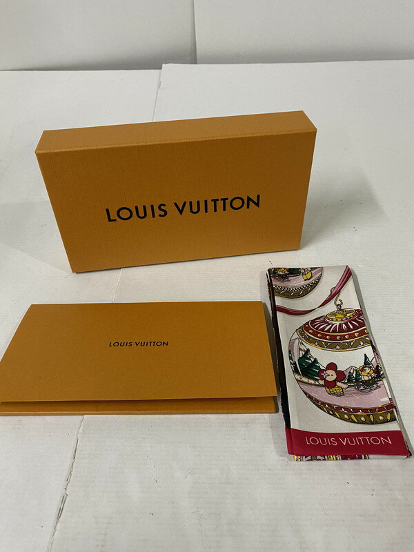 【美中古品】【レディース】LOUIS VUITTON ルイヴィトン M79455 バンドー クリスマス ヴィヴィエンヌ シルクスカーフ シリアルナンバーCC3283 カラー：マルチカラー 万代Net店