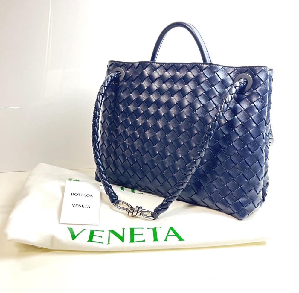 【美中古・新品・未使用】【レディース】2024年購入 新品 新作 BOTTEGA VENETA ボッテガ Andiamo ミディアム アンディアーモ スペース 2WAY ショルダーバッグ 定価627000円 万代Net店