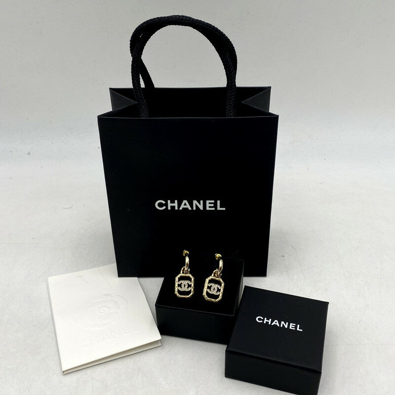 【中古品】【レディース】 CHANEL シャネル ココマーク ピアス アクセサリー 182-240416-ay-02-izu カラー：ゴールド 万代Net店のサムネイル