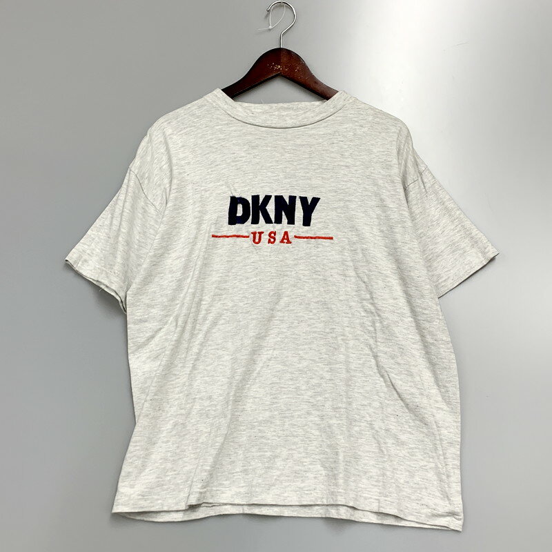 yÁzyYz DKNY fB[P[GkC LOGO TEE  STVc gbvX 146-240505-mk-04-izu TCYFXL J[FCgO[ NetX