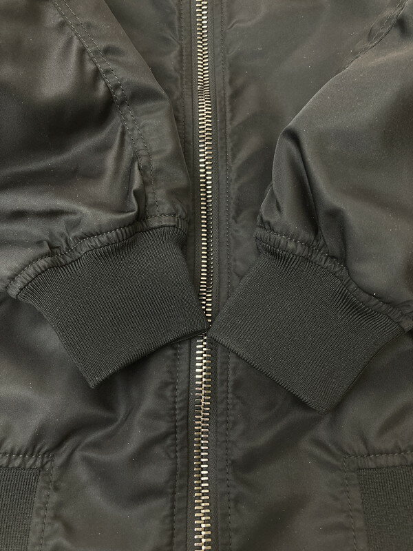 【中古品】【メンズ】 Valentino ヴァレンチノ ALWAYS HOODED MA-1 オールウェイズ フーデッド 141-250301-ks-45-min カラー：ブラック 万代Net店