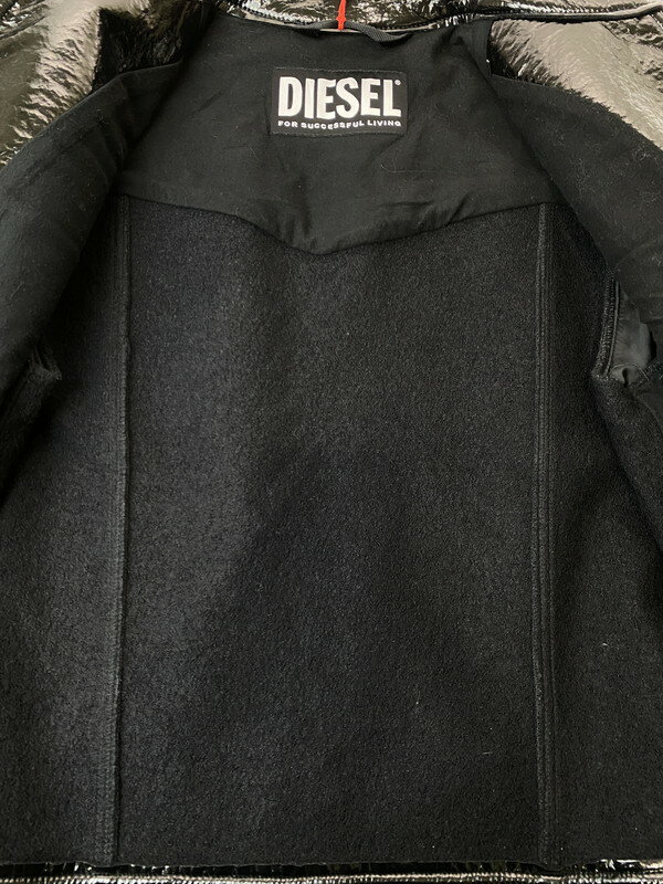 【中古品】【メンズ】 DIESEL ディーゼル A03671 フェイクパテントレザー ジップアップ ジャケット アウター 141-250603-AS-49-min サイズ：L カラー：ブラック 万代Net店
