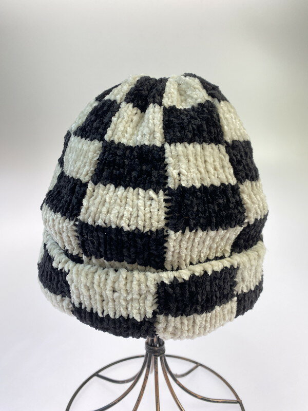 【中古品】【メンズ/レディース】 STUSSY ステューシー CROCHET CHECKERD BEANIE クロウシェイ チェッカー ビーニー ニット キャップ ハット 帽子 185-251024-em-09-min カラー：ブラック/ホワイト 万代Net店