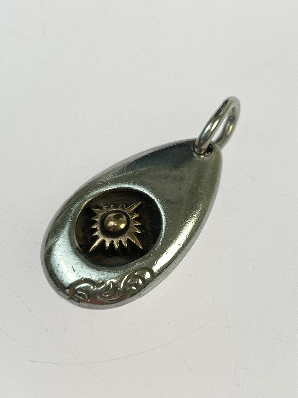 【中古品】【メンズ/レディース】 USED ユーズド SILVER925 太陽 モチーフ ペンダントトップ 193-251026-ks-36-min カラー：シルバー 万代Net店