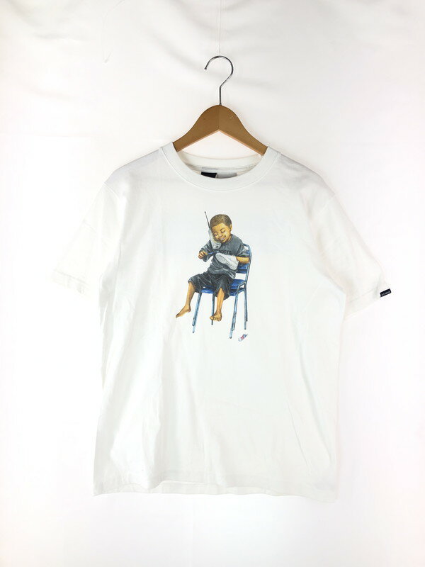 【中古】【メンズ】 APPLEBUM アップルバム × UNDEFEATED アンディーフィーテッド 別注 コラボ CLEAN UP S/S TEE クリーンアップ ショートスリーブ Tシャツ 半袖 トップス 142-240408-kk-9-tag サイズ：M カラー：ホワイト 万代Net店