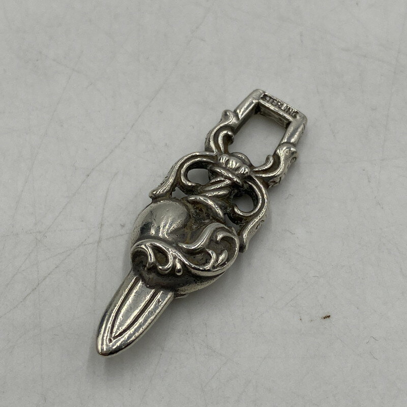 【現状渡し品】【メンズ】 CHROME HEARTS クロムハーツ DAGGER HEART PENDANT TOP ダガー ハート ペンダントトップ ネックレス アクセサリー 190-260417-ks-12-tei サイズ：10.4グラム カラー：シルバー 万代Net店