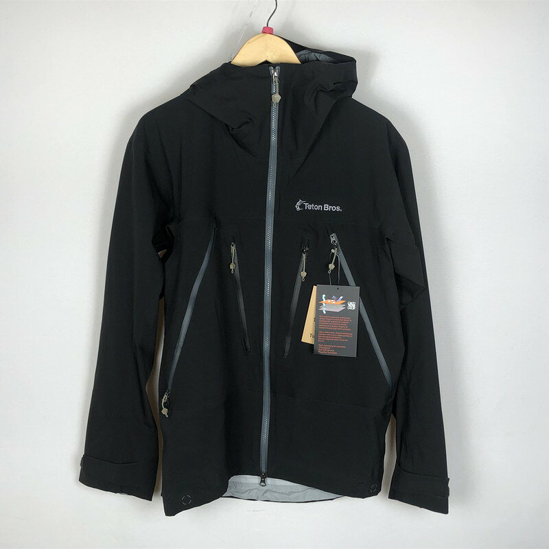 商品概要 管理番号2100080000588977 性別メンズ 状態ランクB 品質 / 内容 B.中古品につき多少の使用感がございます。 ★中古品となります。 ★本体にはキズ、汚れスレなどがございます。ご了承くださいませ。 ★画像にあるものがすべてとなります。 【購入前にご確認ください】 ■あくまでも中古の買取商品となりますため、ご理解の上ご購入ください。 ■商品状態は可能な範囲で確認しておりますが、中古品の特性上、画像や説明に記載しきれない場合がございます。 　※ご不明点がございましたらお気軽にお問合せくださいませ。 ■商品によっては店頭にて同時販売している商品となり、陳列による多少のダメージが発生する場合がございます。 ■神経質な方はご購入をお控えください。 サイズ 表記サイズ：M 着丈：約75.5cm 身幅：約51.5cm 袖丈：約78cm 肩幅：約53cm サイズ表はこちら 色 ブラック 付属品 商品画像にある物で全てです 領収書ご希望のお客様へ当店では領収書の発行は行っておりません。予めご了承ください。 領収書につきまして詳しくは以下、URL先をご参照ください。 領収書ご希望のお客様へ 発送元店舗万代札幌手稲店