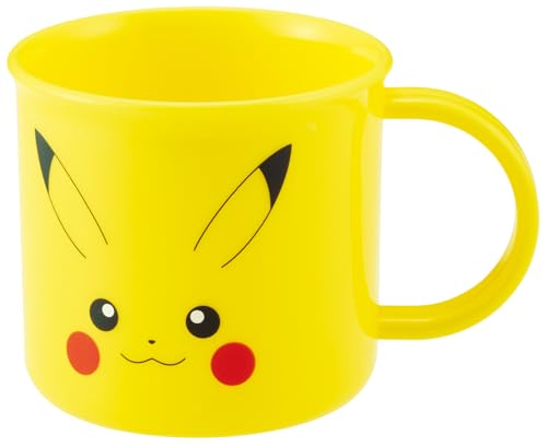 ポケモンポケモン/-/KE4A-71545・パッケージ個数:1・サイズ：径7.4×横9.5×高6.8cm・材質：ポリプロピレン・原産国：日本シンプルで使いやすいプラコップ。 取っ手付きで持ちやすく、落としても割れにくいので、小さなお子さまもご利用いただけます。 名前シール付きで幼稚園や学校にピッタリ。 電子レンジOK。 食洗機対応でお手入れ簡単です。