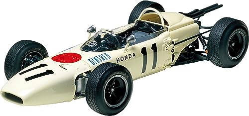 No.43 ホンダ RA272 1965 メキシコGP優勝車成型色/5×29.5×19cm/20043・Size:5×29.5×19cm・パッケージ個数:1・組み立て、塗装が必要なプラモデル。別途、工具、塗料等が必要。・色: beige・パッケージ重量: 0.27 kg・種類: 単品商品紹介 1965年のメキシコGPで優勝、エンジンからシャシーまでオールホンダ製で仕上げられたF1マシン、RA272を再現したプラスチックモデル組み立てキット。全体のフォルムをはじめ、細部のメカニズムまでリアルにモデル化。モノコックはスライド金型による一体成形。横置きされたV12エンジンも精密に再現して完成時の密度を向上。またエンジンカウルは透明パーツとして実車同様の3分割とし、ノーズコーンも取り外し可能。ラジエター、オイルクーラーなども見ることが可能。スライドマークは優勝したR. ギンサーと5位入賞のR. バックナムの2種類をセット。 (.co.jpより) 安全警告 該当なし