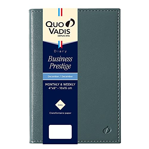 カバー付き(ソーホー)カーキ/-/qv28505kh・Color:カーキStyle:カバー付き(ソーホー)・パッケージ個数:1・手に馴染むサイズに、曜日ごとに設けられたノートスペースが便利な手帳です。エレガントなアイボリーペーパー。・【フォーマット】週間バーチカル　マンスリー：25年11月−26年12月、ウィークリー：25年11月17日−27年1月3日、時間表記：8−22時・【サイズ】10×15cm（A6変型）　カラーマップ、別冊横罫ノート付き・【用紙】目に優しく上品なアイボリーペーパー　【カバー】牛革の風合いを感じさせる高級感のあるソーホー（合皮素材）・【原産国】フランス　PEFC認証（森林認証プログラム）取得（PEFC/31-44-1450）「クオバディスの 2026 年版手帳。フランス生まれの手帳ブランドが贈る、使う人の時間管理を追求したダイアリーです」 ■手に馴染むサイズに、曜日ごとに設けられたノートスペースが便利なダイアリーです。 マンスリーで年間行事・プロジェクト管理・習い事や目標など長期計画を立て、 ウィークリーに進行状況を反映させることでより効率的にスケジュール全体が見渡せます。 ●ジャパンエディション(英語表記、祝祭日のみ日本語) ●ウィークリー:1週間見開きで時間軸を縦にレイアウトしたバーチカルフォーマット。 ●アイボリーペーパー、カラーマップ ●サイズ 100X150mm ●クレールフォンテーヌ社製の最高級紙使用 ●フランス製 【カバー】SOHO（ソーホー） 牛革の風合いを感じさせる繊細なキメに加工された合皮カバー ファッションのモードを研究し開発された、フランスならではの素材です。 【ハイクオリティな紙質】 クレールフォンテーヌ社製の最高級紙は、万年筆やインク使ってもにじまない書き味と、長期保存に耐える耐久性を実現。 【PEFC認証】 持続可能に管理された森林を証明する「森林管理認証」及び、 その森林から産出された木材を使用して生産・加工を行っていることを証明する、 「生産物認証（CoC認証）」です。 フランスで取得しています。 （PEFC/31-44-1450）