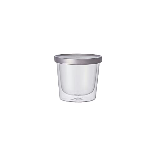 マグカップ透明/-/21241・パッケージ個数:1・[セット] φ102 x H95 mm / 260 ml・[カップ] φ95 x H90 mm / 300 ml・素材:ガラス・LTティーバッグカップリッド:リッドは持つときに熱すぎることがないよう、裏面にプラスチック素材を合わせています。ティーバッグレストとしてもお使い頂けます。 ダブルウォール:浮遊感を愉しめる耐熱ガラスの二重構造で、断熱効果があり温かいものをよりキープできます。