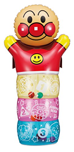 -/ワンサイズ/-・やなせたかし/フレーベル館・TMS・NTV・(b)対象年齢 :(/b)3才以上★カラフルな鈴を落として遊ぼう★ ●カラフルなボールを3段の穴にそれぞれ落として遊ぶビニール製すずおとし。 ●振るとリンリン鈴の音が鳴ります。 ●アンパンマン・ばいきんまん・ドキンちゃんの全3種類。（各種空気あり、空気なしがあるため全6種） セット内容：本体 [セット内容]本体 (.co.jpより)