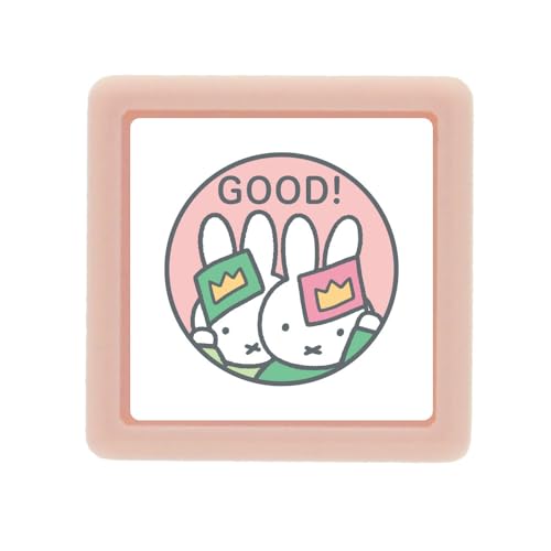 GOOD/2.2 cm x 2.2 cm/2074-005・Color:GOODSize:2.2 cm x 2.2 cm・パッケージ個数:1・ミッフィーの色々なポーズがかわいいインク入りスタンプ！ミッフィーのGOODのスタンプです。・学校や先生におすすめ！インク内蔵でいつでも簡単！好きなところにポンポン押せちゃう！・サイズ：幅2.2×奥行2.2×高さ3.7cm・本体：プラスチック　印面：オレフィン・@Mercis bvミッフィーの色々なポーズがかわいいインク入りスタンプ！ミッフィーのGOODのスタンプです。学校や先生におすすめ！インク内蔵でいつでも簡単！好きなところにポンポン押せちゃう！