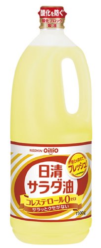 パッケージ個数:1・原材料:食用大豆油(主にアメリカ、ブラジル)、食用なたね油(主にカナダオーストラリア)・ブラント名: 日清オイリオ・内容量:1500g・カロリー:126・商品サイズ(高さ×奥行×幅):301mm×106mm×106mm商品紹介 熱安定性のよいなたね油と、クセがなく、うまみのある大豆油をブレンドしました。さらっとした風味がどんなお料理にもぴったり。ドレッシングやマヨネーズはもちろん揚げ物・炒めもの・ケーキづくりに幅広くお使いいただけます。体にうれしい、コレステロールゼロです。 つぶせるエコボトルを採用。使用後はつぶせて捨てられます。 油の酸化を約30%カット。日清オイリオ独自の特許製法『参加ブロック製法』で作りたての鮮度を長持ちさせ、いつでもおいしくお使いいただけます。 油を容器に充填するとき、容器のヘッドスペースの酸素を追い出し、窒素を充填することで、容器内の酸素濃度を低減させる『酸化ブロック製法』で、従来品よりも開栓後もフレッシュに。(当社比) 栄養成分 1テーブルスプーン(14g)当たり:熱量126kcal、たんぱく質0g、脂質14g、炭水化物0g、ナトリウム0mg、コレステロール0、飽和脂肪酸含有割合11% 原材料・成分 原材料：食用大豆油、食用なたね油　栄養成分表示：1テーブルスプーン(14g)あたり　エネルギー 126kcal、たんぱく質 0g、脂質 14g、炭水化物 0g、ナトリウム 0mg、コレステロール 0　その他成分：1テーブルスプーン(14g)あたり　飽和脂肪酸含有割合 11% ご注意（免責）＞必ずお読みください ●食用油は光や空気にさらされると風味が変わります。開封後は暗く涼しい所に保存し、なるべく早くご使用ください。●油を捨てるときは、流しに捨てないでください。●油を加熱しすぎると発火します。揚げ物の際、その場を離れるときは必ず火を消してください。●揚げ物の際、一度に揚げ種をたくさん入れると油がふきこぼれ引火する危険があります。●加熱した油に水が入ると油がはねて火傷することがありますのでご注意ください。鍋、フライパンなどの水や揚げ種の水気は、油はねの原因になりますので、よく拭き取りましょう。●プラスチック容器に熱い油を入れないでください。
