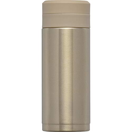 スクリュー栓ゴールド/200 ml/RH-1495・Style:スクリュー栓Size:200 mlColor:ゴールド・パッケージ個数:1・サイズ:約5.7×5.7×15.4cm・本体:ステンレス鋼・キャップ・飲み口:ポリプロピレン・パッキン:シリコーンゴム・保温効力: 50度以上(6時間)飲み口に抗菌剤をプラス。清潔に保てます。飲み口が外せて洗いやすい。丈夫で熱が逃げにくい真空断熱構造。持ち運びに最適なスリムタイプ。