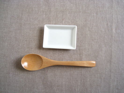 【Whitest ホワイテスト スクエアーオードブルS】/しょう油皿 ソース皿 豆皿 角皿 薬味皿 かわいい おしゃれ レストランの食器 ホワイト mango-shower-10000552 MANGO SHOWER サンプル画像2