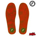 【FOOTPRINT INSOLES】 米軍でも使用されている"KINGFOAM"と呼ばれる特殊素材を使用したインソールブランド。多くのプロスケーター達も愛用しているブランドで足から伝わる衝撃から人体に及ぼす影響を90%～95%カットします。 キングフォーム ハイプロファイル インソールは、クッション性はもちろん度重なる衝撃によって本来直線上に位置するはずの関節の歪みを防ぎ、靭帯損傷、腰痛、関節痛、慢性疲労を防止します。 【詳細】 厚み：5mm サイズ：M（23-28.5cm） カラー：RED CAMO ※こちらのインソールはお好みのサイズにカットが可能となり、全てのシューズに対応しています。ご使用のシューズに合わせてつま先部分からカットしてください。 ・インソールを靴に入れて10〜15分履くと体温で成分が活性化。衝撃吸収力を発揮。 【検索用】FOOTPRINT INSOLES フットプリント インソール FPインソール スケートボード インソール スニーカー 中敷き 衝撃吸収 スケシュー スケート靴 靴 スニーカー スケボー ストリート パーク プール ボウル ターン クイックバレンタイン ギフト ホワイトデー お返し クリスマス プレゼント 誕生日 お祝い 母の日 父の日 敬老の日 母親 父親 友達 女性 男性 ※モニター等の状況によりカラーの見え方が多少変わってしまう場合もございます。予めご了承下さい。 【ラッピング】対応 マニアック（マニアックサーフ）で販売している商品は、スタッフが自信を持ってオススメ出来るサーフィン用品・アウトドア用品・スケートボード用品をはじめ、ストリート系・サーフ系アパレルグッズ各種も取り扱っています。商品に関するお問い合わせなどもお気軽にご連絡ください。メーカー希望小売価格はメーカーカタログに基づいて掲載していますDETAIL- ディテール - ※モニター等の状況によりカラーの見え方が多少変わってしまう場合もございます。予めご了承下さい。