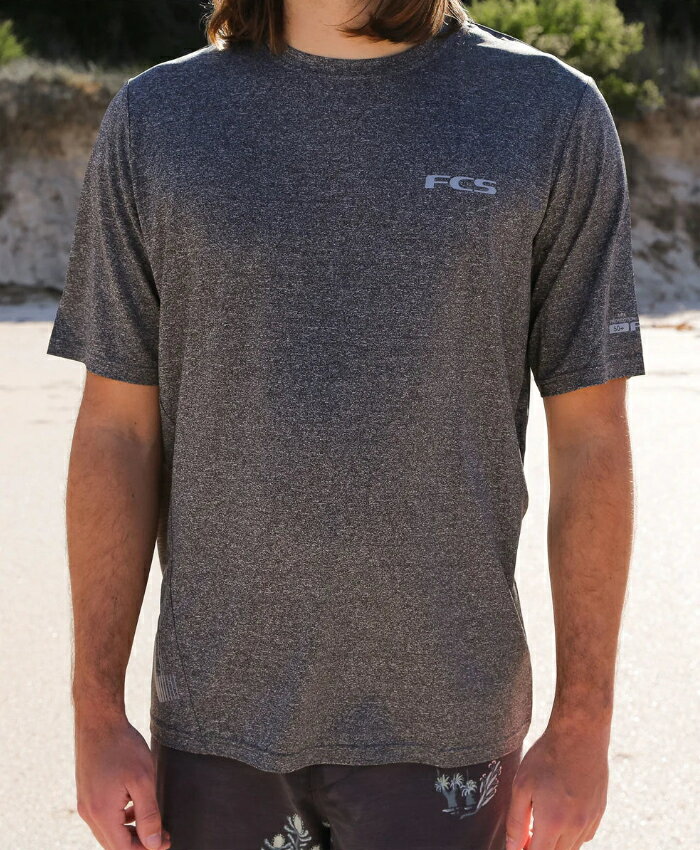 【日祝も発送】半袖ラッシュガード FCS エフシーエス ラッシュガード MEN'S SHORT SLEEVE UV SURF TEE UP50+ ラッシュT サーフT ハイブリッドT サーフブランド サーフィン 海水浴 マリンスポーツ アウトドア