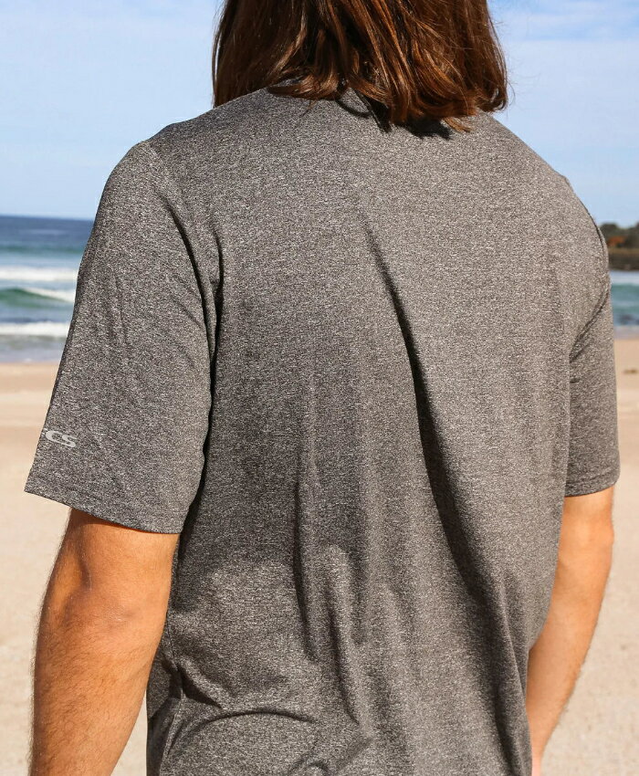 【日祝も発送】半袖ラッシュガード FCS エフシーエス ラッシュガード MEN'S SHORT SLEEVE UV SURF TEE UP50+ ラッシュT サーフT ハイブリッドT サーフブランド サーフィン 海水浴 マリンスポーツ アウトドア