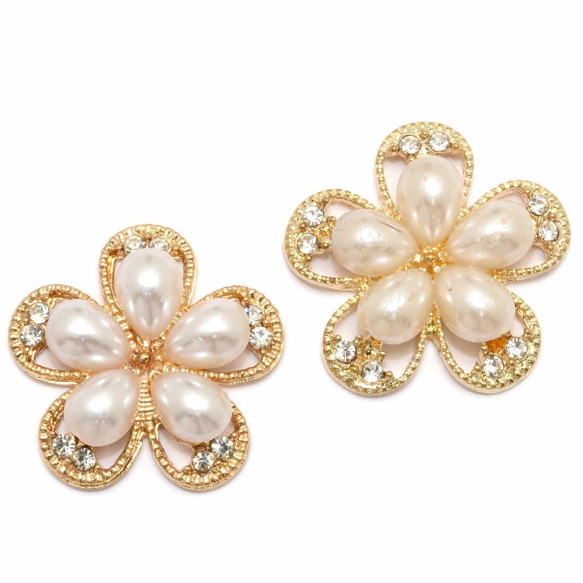 アクセサリーパーツ　丸いパールのお花パーツ　1個
