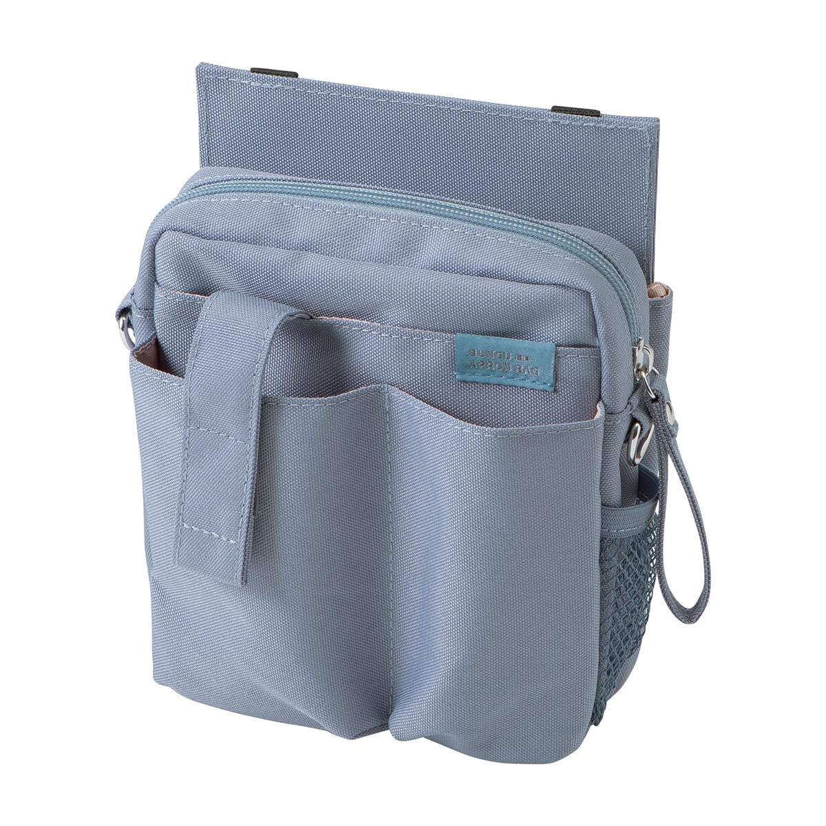 スタイル：カジュアルバッグ◆商品名：[クツワ] 文具エプロンバッグ ホルダー ブルー BE022BL【特徴1】フタがないから出し入れ簡単で作業に最適!使いやすいサイズのホルダータイプ【特徴2】多機能仕分けポケット付(計6コ)【特徴3】サイドにメッシュポケット付【特徴4】カラビナ・ベルトループ付【特徴5】ベルトに通す・カラビナで付ける・斜め掛け(別売りベルトBE027をつけて)の3WAYで使用可能フタがないから出し入れ簡単で作業に最適!使いやすいサイズのホルダータイプ 多機能仕分けポケット付(計6コ) サイドにメッシュポケット付 カラビナ・ベルトループ付 ベルトに通す・カラビナで付ける・斜め掛け(別売りベルトBE027をつけて)の3WAYで使用可能