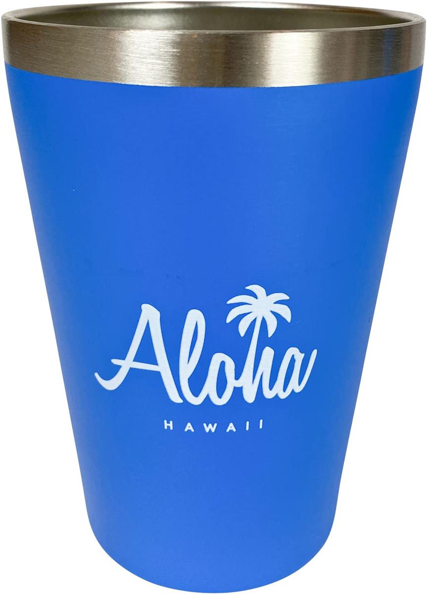 スタイル：ブルー◆商品名：シンプルなALOHAロゴ ステンレス タンブラー 450ml 高さ13cm ブルー 保冷 保温 ヤシの木ロゴ 結露しにくい 熱くない カップホルダー マグカップ マイカップ エンヴェールヘルック【ALOHAとヤシの木のロゴがポイントの色味がとっても可愛いタンブラー】コンビニやコーヒーショップのコーヒーのカップホルダーとして使用できます。【カップホルダーでもマグカップでも】そのまま直に飲み物を入れて、マグカップとしても使えます。【結露しずらく熱いものを入れても熱くならない】保冷・保温で一年中大活躍。ぜひボトルとおそろいで持ちたい◎ ピンク、ブルーの2色からお選びいただけます。在庫がない商品はくださいませ。【サイズ】直径8.5×高さ13cm　【容量】450ml　【素材】ステンレス二重構造　【生産国】中国【その他】二重構造【ALOHAとヤシの木のロゴがポイントの色味がとっても可愛いタンブラー】 コンビニやコーヒーショップのコーヒーのカップホルダーとして使用できます。 【カップホルダーでもマグカップでも】 そのまま直に飲み物を入れて、マグカップとしても使えます。 【結露しずらく熱いものを入れても熱くならない】 保冷・保温で一年中大活躍。ぜひボトルとおそろいで持ちたい◎ ピンク、ブルーの2色からお選びいただけます。在庫がない商品はくださいませ。 【サイズ】直径8.5×高さ13cm 【容量】450ml 【素材】ステンレス二重構造 【生産国】中国 【その他】二重構造 ※カップのサイズによって合わないものもございます。ご了承ください。