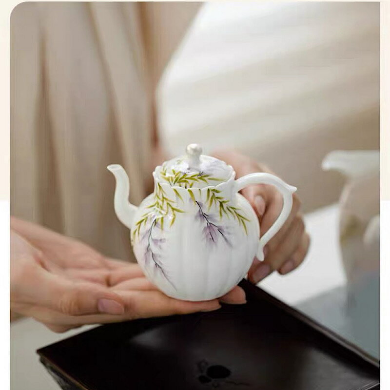 【手描き茶器】中国伝統茶器 「藤の花」茶壺 茶杯2個付き お得3点セット 箱入り 本格チャイニーズテ ...