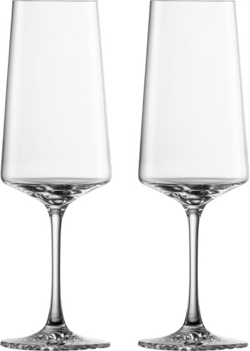 ツヴィーゼル グラス(ZWIESEL GLAS) エコー シャンパン マシンメイド 2個ペア m123382 サイズ(約):1脚 /高さ 229mm/ 最大径 74mm、本体重量(約):1脚/ 192g 素材・材質:トリタンクリスタル、製法:マシンメイド 生産国: ドイツ 想定する主な対象飲料:シャンパン、スパークリングワイン 食器洗浄機:使用可 グラスの底部や台座に施された波紋 (エコー) のデザインは、特別な瞬間に感じる喜びや感動の響きを視覚的に表現 モダンなデザインは、どんなテーブルでも目を引く ボウル底にある発泡ポイントが、スパークリングワインの泡を綺麗に見せ、お祝いの場面にもぴったり ※発砲ポイント付き。マシンメイドのグラスはレーザーによって、ハンドメイドのグラスは職人の手作業によってこのポイントを刻印。飲料に含まれる炭酸が、正確にこの発泡ポイントに集中し、よりよく泡が立ち上がる 商品コード20077633049商品名ツヴィーゼル グラス(ZWIESEL GLAS) エコー シャンパン マシンメイド 2個ペア m123382型番m123382カラークリア※他モールでも併売しているため、タイミングによって在庫切れの可能性がございます。その際は、別途ご連絡させていただきます。※他モールでも併売しているため、タイミングによって在庫切れの可能性がございます。その際は、別途ご連絡させていただきます。