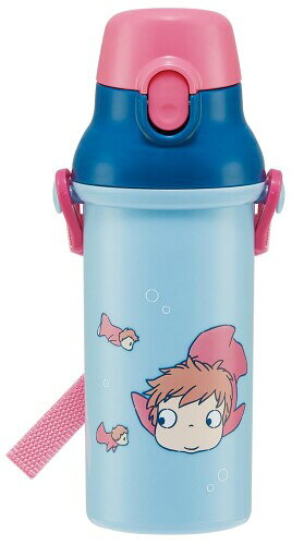 スケーター(skater) 子供用 直飲み 水筒 プラスチック 480ml ワンプッシュ開閉 食洗機対応 日本製 ジブリ 崖の上のポニョ 姉妹 女の子 PSB5SAN-A サイズ:横9.5×径7.9×高21cm 材質:ポリプロピレン、キャップ:飽和ポリエステル樹脂、パッキン:シリコーンゴム、バネ・ピン:ステンレス 原産国:日本 ワンプッシュで簡単オープン。 軽くて持ちやすい形状の水筒です。 ショルダーベルトと名前シール付きで幼稚園や学校にピッタリ。 食洗機対応でお手入れ簡単です。 ※熱い飲料は入れないでください。 ※煮沸消毒はしないでください。 ※保冷効果はございません。 ※ご使用の際はパッケージの説明書きをよくお読みください。 ※掲載画像はあくまでイメージです。 実際の商品とは色 ■柄等が異なる場合がございます。 何卒ご了承ください。 商品コード20082045084商品名スケーター(skater) 子供用 直飲み 水筒 プラスチック 480ml ワンプッシュ開閉 食洗機対応 日本製 ジブリ 崖の上のポニョ 姉妹 女の子 PSB5SAN-A型番PSB5SAN-73171サイズ480 mlカラー崖の上のポニョ※他モールでも併売しているため、タイミングによって在庫切れの可能性がございます。その際は、別途ご連絡させていただきます。※他モールでも併売しているため、タイミングによって在庫切れの可能性がございます。その際は、別途ご連絡させていただきます。