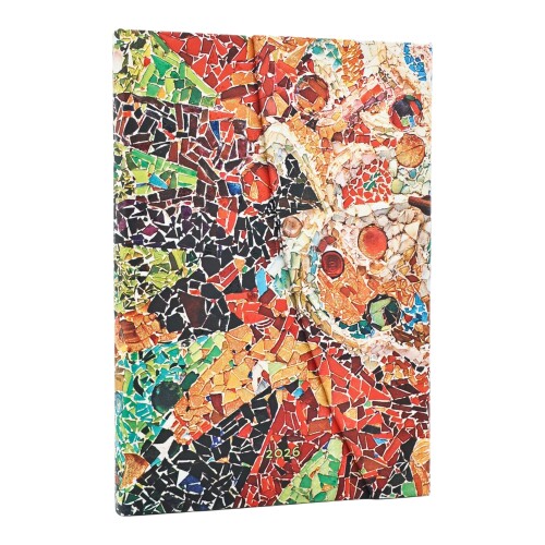 Paperblanks/ペーパーブランクス 2026年度 英語版ダイアリー ハードカバー Gaudi's Sun ミディ DE0758-7 英語版ダイアリー アントニ ■ガウディ(1852-1926)は、カタロニア出身のスペイン人建築家で、19世紀建築の偉大なパイオニアの一人です。ガウディの作品は非常に個性的で、独特の構成やオーガニックフォーム、万華鏡のようなデザインが特徴です。彼の作品はモダニズムの主流だけに限らず、伝統的な芸術形式をも超越しています。特にシュールレアリストや抽象表現主義の画家や彫刻家から高い支持を得ました。 商品コード20080565092商品名Paperblanks/ペーパーブランクス 2026年度 英語版ダイアリー ハードカバー Gaudi's Sun ミディ DE0758-7型番DE0758-7カラーGaudi's Sun ミディ※他モールでも併売しているため、タイミングによって在庫切れの可能性がございます。その際は、別途ご連絡させていただきます。※他モールでも併売しているため、タイミングによって在庫切れの可能性がございます。その際は、別途ご連絡させていただきます。