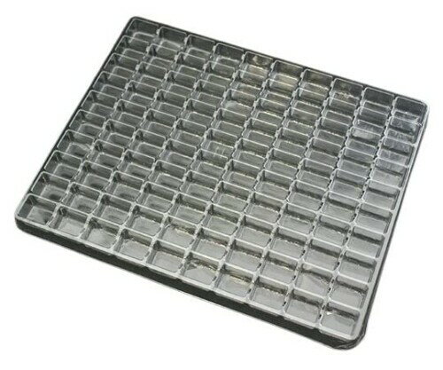 アズワン オープントレー(5枚入) APET 183×343×13mm 20×1列/61-9948-78 材質:APET(アモルファスポリエチレンテレフタレート) サイズ: ▼トレー外寸:縦183×横343×高さ13mm ▼形状(マス目の数):20×1列 ▼マス目底寸法:底縦10×底横173×高さ13mm ▼厚み:0.35mm ※画像は代表例となります。詳細の形状は、別途図面をご参照ください。 色:透明 入数:5枚 小ロット対応可能な樹脂トレーです。 フタは付属しておりません。 材質は、APET、PP、PSの3種類、形状は125種類と多数のバリエーションをご用意しております。 材料のAPET(アモルファスポリエチレンテレフタレート)はPETの成型グレードで、透明性、コシがあります。 型起工によるカスタム生産対応も致します。 お気軽にお問合せ下さい。 ▼ ※別途金型費、抜き型費のイニシャルコストが発生します(約50万円程度) ▼ ※ロットは1000枚程度から対応可能です(サイズにより変動)。 商品コード20081609093商品名アズワン オープントレー(5枚入) APET 183&times;343&times;13mm 20&times;1列/61-9948-78型番OTK-004※他モールでも併売しているため、タイミングによって在庫切れの可能性がございます。その際は、別途ご連絡させていただきます。※他モールでも併売しているため、タイミングによって在庫切れの可能性がございます。その際は、別途ご連絡させていただきます。