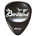 Birdland/Ebony Special Pick/133-06-009 エボニーから削り出したティアドロップ型のピックです。 指をフィットさせるクボミを施し従来品よりも厚いピックです。 木材ならではのマイルドなサウンドを放ちます。 水牛骨や角よりは柔らかく、ローズウッドより硬いサウンド特性です。 説明 現代の樹脂で作成されたピックでは表現できない、サウンド、プレイアビリティが天然素材のピックにはあります。木材や牛の骨、角を削り出しで加工することで滑らかな質感と弦を滑らせるようなピッキングを可能にします。 ※天然素材の為、模様や色合いが1枚1枚異なります。 商品コード20067667159商品名Birdland/Ebony Special Pick/133-06-009型番133-06-009カラー黒※他モールでも併売しているため、タイミングによって在庫切れの可能性がございます。その際は、別途ご連絡させていただきます。※他モールでも併売しているため、タイミングによって在庫切れの可能性がございます。その際は、別途ご連絡させていただきます。