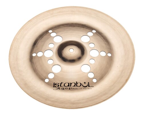 イスタンブール・アゴップ Istanbul Agop イグジスト・アイオンシリーズ・Xist Ion チャイナシンバル 20インチ シンバル発祥の地トルコでの伝統的な手法を忠実に守り続けたイスタンブール・アゴップ。世界中のトップミュージシャンに愛されるターキッシュシンバルのトップブランドです。 従来の伝統的なシンバル製法と最新のテクノロジーを結合することで、低コストながら、あらゆるドラマーのニーズに応えるサウンドを実現したイグジスト(Xist)シリーズ。 シンバル本体に丸く穴をあけた斬新なデザインのモデル。素早い反応と、強烈なローピッチと伸びのあるサスティーンが特徴的で、エフェクト・シンバルの新たな選択肢として堂々のラインナップ! サイズ:20インチ(約50.8cm)。 ※Istanbul Agopの製品は全て職人によるハンドメイド工程で作成されるため、写真と実物のイメージが多少異なる事があります。サウンドにこだわって作り上げられた製品の特性とご理解ください。 イスタンブール ■アゴップ Istanbul Agop イグジスト ■アイオンシリーズ ■Xist Ion チャイナシンバル 20インチ シンバル発祥の地トルコでの伝統的な手法を忠実に守り続けたイスタンブール ■アゴップ。世界中のトップミュージシャンに愛されるターキッシュシンバルのトップブランドです。 従来の伝統的なシンバル製法と最新のテクノロジーを結合することで、低コストながら、あらゆるドラマーのニーズに応えるサウンドを実現したイグジスト(Xist)シリーズ。 シンバル本体に丸く穴をあけた斬新なデザインのモデル。素早い反応と、強烈なローピッチと伸びのあるサスティーンが特徴的で、エフェクト ■シンバルの新たな選択肢として堂々のラインナップ! サイズ:20インチ(約50.8cm)。 ※Istanbul Agopの製品は全て職人によるハンドメイド工程で作成されるため、写真と実物のイメージが多少異なる事があります。サウンドにこだわって作り上げられた製品の特性とご理解ください。 ISTANBUL CYM 20 XIST ION CHINA 商品コード20081631193商品名イスタンブール・アゴップ Istanbul Agop イグジスト・アイオンシリーズ・Xist Ion チャイナシンバル 20インチ型番313899220サイズ20インチ※他モールでも併売しているため、タイミングによって在庫切れの可能性がございます。その際は、別途ご連絡させていただきます。※他モールでも併売しているため、タイミングによって在庫切れの可能性がございます。その際は、別途ご連絡させていただきます。