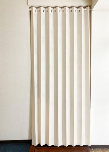 日本製 パタパタ・アコーディオン カーテン 帝人フロンティア(株) エコリエ 遮熱 断熱 保温 巾150cm×丈250cm アイボリー