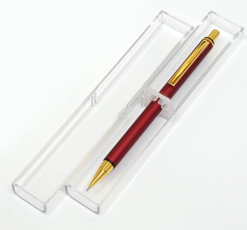 タキザワ 日本製 NQ25標準サイズ金属ストレートノック・ダブルアルマイト加工リングシャープペン 5本パック 赤 T23-P6-NQ25S-5R 5本入(1本づつプラスチックケース入) 0.5ミリシャープペン 本体サイズ:全長137mm×軸径8.5mm 説明 ■国産ストレートアルミ軸ダブルアルマイト加工ノック式シャープペン ■シンプルで美しいダブルアルマイトメッキ仕上げのシャープペン ■100%国産パーツで組み上げられたオール金属標準サイズの美しいノック式シャープペン。昭和50年代の職人技による、現在では実現が困難なほど手間をかけて作られたシャープペンの復刻版 ■当時の作り方のこだわり (1)アルミ軸に手間のかかるダブルアルマイトメッキ加工を実施。しかも中心リングと頂上リングの2ヶ所の金輪表現だけの為に施工。 ダブルアルマイトメッキの手順は、 →軸全体に金メッキをかける→残す金輪になる部分にシルク印刷→シルク印刷部分以外のメッキを剥離→剥離部分に色メッキ→最後にシルク印刷部分を剥離して下地の金と色メッキが残る (2)スチールクリップと真鍮先テイパー ■ノックカバーは金メッキを施し、軸のWアルマイトメッキの金輪模様との調合性を表現 ■シャープペンは1回目のノックでスライドパイプ露出、2回目ノックで芯が出てくる懐かしいメカを搭載。ノックカバーに消しゴム内蔵。 ※この商品は復刻版につき、当時の残り部材を極力使いながら組み直しております。 従いまして、パーツの表面に僅かな塗装ムラやメッキのキズ等発生している部分がございます。予めご了承ください。 商品コード20068829438商品名タキザワ 日本製 NQ25標準サイズ金属ストレートノック・ダブルアルマイト加工リングシャープペン 5本パック 赤 T23-P6-NQ25S-5R型番T23-P6-NQ25S-5Rサイズ全長137mm&times;軸径8.5mmカラー赤※他モールでも併売しているため、タイミングによって在庫切れの可能性がございます。その際は、別途ご連絡させていただきます。※他モールでも併売しているため、タイミングによって在庫切れの可能性がございます。その際は、別途ご連絡させていただきます。