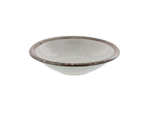 EAST table(イーストテーブル) サラダボウル 17.1cm 渕錆粉引 日本製 中鉢 和食器 食洗機対応 レンジ対応 ks-T1-2010-0 こちらはEAST table(イーストテーブル)(旧:テーブルウェアイースト)のオススメ商品です。 大人気の「渕錆粉引」シリーズのサラダボウル。なめらかな粉引きの素地が温かみを感じさせ、渕のストライプ のような鎬に錆色の釉薬をかけることにより、 引き締まった 印象にしてくれる食器です。 サラダやスープの他に、煮物や和え物の盛り付けにオススメの中鉢です。 サイズ/口径17.1×高さ4.8cm重さ/約295g(商品により誤差があります。)容量/約400cc(満水)素材/磁器質感/つややか生産地/日本(美濃焼) 電子レンジ、食器洗い機使用可オーブン(直火)不可取り寄せ可能 ※サイズは全て外寸になります。 ※不明な点がございましたら、お気軽にお問い合わせ下さい。 ※食器の渕部分の濃淡が商品一つ一つにより異なります。 ※釉薬のムラや垂れがございます。 ※食器の表面に小さな黒い斑点がデザインとして入っています。 ※お客様のお使いのモニター設定、お部屋の照明等により実際の商品と色味が異なって見える場合がございます。 ※画像に含まれる小物は使用イメージのために使用しています。 商品コード20076199480商品名EAST table(イーストテーブル) サラダボウル 17.1cm 渕錆粉引 日本製 中鉢 和食器 食洗機対応 レンジ対応 ks-T1-2010-0型番ks-T1-2010-0サイズサラダボウル 17cmカラー渕錆粉引※他モールでも併売しているため、タイミングによって在庫切れの可能性がございます。その際は、別途ご連絡させていただきます。※他モールでも併売しているため、タイミングによって在庫切れの可能性がございます。その際は、別途ご連絡させていただきます。