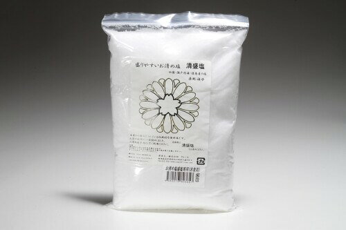 クレール 盛り塩用 お清め塩 盛塩専用 （非食用） 袋サイズ:縦22.0×横16.0×高5.0cm(1.5kg) 素材:海水(天然塩) Nacl純度/95%以上、粒度分布/150μmから600μm(80%以上) 盛りやすい清め塩。 八角盛りで約50回分。 四国・瀬戸内海・徳島の海水から作った塩。 袋は便利なチャック付き。 八角盛りで約50回分。四国 ■瀬戸内海 ■徳島の海水から作った塩。袋は便利なチャック付き。 商品コード20081699493商品名クレール 盛り塩用 お清め塩 盛塩専用 （非食用）型番20912020サイズ縦22.0&times;横16.0&times;高5.0cmカラーホワイト※他モールでも併売しているため、タイミングによって在庫切れの可能性がございます。その際は、別途ご連絡させていただきます。※他モールでも併売しているため、タイミングによって在庫切れの可能性がございます。その際は、別途ご連絡させていただきます。