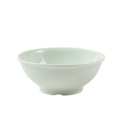 OGISO(おぎそ) アウトレット 11.5cm ごはん茶碗 小さめ キッズ食器 子供食器 陶磁器 割れにくい 強化磁器 日本製 アクア アウトレット 広い底面で安定感抜群 3〜5歳児用、小食の方に 口径:約11.5cm 高さ:約4.6cm 容量:約230cc 食器として使用する上で問題ない小さな黒い点やキズ、凹み、ひずみがあるため「アウトレット品」として販売します。はじめて食器を使うお子様、お試しで使ってみたい方におすすめです!汁物やご飯茶碗としてちょうどいい!いろんなシーンで使える便利なボールです。 商品コード20077873624商品名OGISO(おぎそ) アウトレット 11.5cm ごはん茶碗 小さめ キッズ食器 子供食器 陶磁器 割れにくい 強化磁器 日本製 アクア型番B1003-noaサイズ小さめカラーアクア※他モールでも併売しているため、タイミングによって在庫切れの可能性がございます。その際は、別途ご連絡させていただきます。※他モールでも併売しているため、タイミングによって在庫切れの可能性がございます。その際は、別途ご連絡させていただきます。