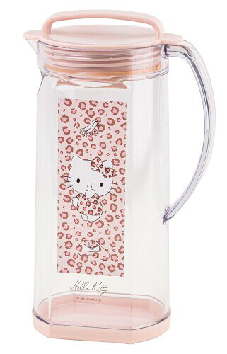 OSK 冷水筒 アニマル RC-1208 (C)2025 SANRIO CO., LTD. APPROVAL NO. L663004 サイズ:144×96×H242mm 素材:プラスチック他 容量:1.2リットル 防汚剤入り 商品紹介 ■防汚材入りの汚れにくい素材を使用しているため、お手入れがラクラクです ■液漏れを防止するパッキン付きで安心 ■フタは取り外し可能で注ぎ口も広いため、洗いやすい形状になっています ■横向き収納にも対応しており、冷蔵庫の空いたスペースで保管し飲料を冷やすことができます 商品情報 ■サイズ:144×96×242mm ■素材:本体・底フタ/アクリロニトリルスチレン共重合体 フタ/ポリプロピレン パッキン/シリコーンゴム ■容量:1.2L ■重量:291g ■生産国:日本 安全警告 特になし 商品コード20082054165商品名OSK 冷水筒 アニマル RC-1208型番RC-1204カラーベージュ キティ※他モールでも併売しているため、タイミングによって在庫切れの可能性がございます。その際は、別途ご連絡させていただきます。※他モールでも併売しているため、タイミングによって在庫切れの可能性がございます。その際は、別途ご連絡させていただきます。