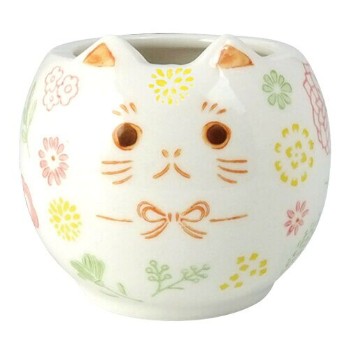 ケーイーアイ(Kei) 新春・迎春 猫陶器 和野花 NY575 種類:和野花 サイズ:94Φ×82Hmm(内寸/57Φ×65Hmm) 重さ:250g 号数:2、フォーム:1/8 材質:陶器 招き猫をモチーフにした陶器ポット 【用途】 部屋の装飾 【特徴】 ■手書きチックなデザインとなっており、アレンジに温かみを与える 商品コード20081153669商品名ケーイーアイ(Kei) 新春・迎春 猫陶器 和野花 NY575サイズ94&Phi;&times;82Hmm(内寸/57&Phi;&times;65Hmm)カラー和野花※他モールでも併売しているため、タイミングによって在庫切れの可能性がございます。その際は、別途ご連絡させていただきます。※他モールでも併売しているため、タイミングによって在庫切れの可能性がございます。その際は、別途ご連絡させていただきます。