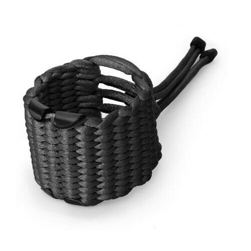 バンブー Bambu リガチャー アルトサクソフォン用 UNA(ウナ) カラー:ブラック una (ウナ)モデルは、Bambu社が長年にわたり、製造過程の改良とデザインの向上を重ね進化した、アルトサックス用紐リガチャーです。 完璧な仕上がりにするために、厳密な検査過程を経て製造、耐久性の高い合成繊維を使用し、手作業で丁寧に作られています。 編み紐構造により伸びにくく耐久性に優れており、マウスピースへの装着が簡単で、紐の締め具合も調節しやすくしっかり固定することが可能です。 簡単に脱着が可能なプレッシャープレートはリードの振動が増し、より明るいサウンドが得られます。 正確なフィット感を実現できるアジャスターシステム、紐の先端のコードチップは強度の高い硬化樹脂で作られています。 バンブー　Bambu　リガチャー　アルトサクソフォン用　 【UA07】　UNA(ウナ)　カラー:ブラック　 una (ウナ)モデルは、Bambu社が長年にわたり、製造過程の改良とデザインの向上を重ね進化した、アルトサックス用紐リガチャーです。 完璧な仕上がりにするために、厳密な検査過程を経て製造、耐久性の高い合成繊維を使用し、手作業で丁寧に作られています。 編み紐構造により伸びにくく耐久性に優れており、マウスピースへの装着が簡単で、紐の締め具合も調節しやすくしっかり固定することが可能です。 簡単に脱着が可能なプレッシャープレートはリードの振動が増し、より明るいサウンドが得られます。 正確なフィット感を実現できるアジャスターシステム、紐の先端のコードチップは強度の高い硬化樹脂で作られています。 ■Bambu(バンブー)社について ■ アルゼンチンの管楽器アクセサリーメーカーです。 リードの振動性を引き出し、新たな音の可能性を探求し設計された紐リガチャーは、バンブーが製造した最初のアクセサリーです。 カラー:ブラック BAMBU LIG A.SAX UNA BLACK 商品コード20081321706商品名バンブー Bambu リガチャー アルトサクソフォン用 UNA(ウナ) カラー:ブラック型番UA07カラーブラック※他モールでも併売しているため、タイミングによって在庫切れの可能性がございます。その際は、別途ご連絡させていただきます。※他モールでも併売しているため、タイミングによって在庫切れの可能性がございます。その際は、別途ご連絡させていただきます。