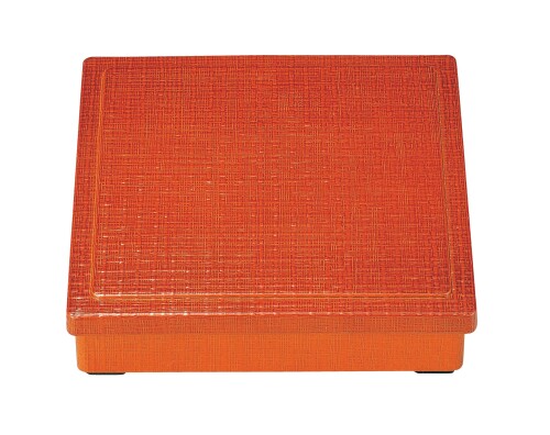 割烹漆器 若泉漆器 ABS 8寸角布目弁当 春慶（D.X仕切 朱天黒付き） F-3-38 1-399-6 ABS樹脂。耐久性が高く、衝撃にも強く、色もはげにくい素材です。 本体サイズ:22.4×22.4×3.4cm 商品コード20081792177商品名割烹漆器 若泉漆器 ABS 8寸角布目弁当 春慶（D.X仕切 朱天黒付き） F-3-38 1-399-6型番F-3-38 1-399-6カラー赤※他モールでも併売しているため、タイミングによって在庫切れの可能性がございます。その際は、別途ご連絡させていただきます。※他モールでも併売しているため、タイミングによって在庫切れの可能性がございます。その際は、別途ご連絡させていただきます。