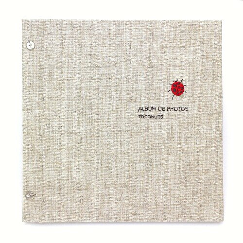トコナッツ フォトアルバム 刺繍 てんとう虫 AS-41 A 【サイズ】22×22×1.5cm 【デザイン】テントウムシ柄 【貼付有効サイズ】20×17cm (L版(8.9×12.7cm)2枚貼付可能) 【仕様】ビス式、フリー白台紙8枚入 【その他】リネンの生地にワンポイント刺繍の表紙のシンプルなビス留めフリー台紙アルバム。サービス判の写真が2枚貼れる台紙サイズです。 リネンの生地にワンポイント刺繍の表紙のシンプルなビス留めフリー台紙アルバム。サービス判の写真が2枚貼れる台紙サイズです。 商品コード20082113823商品名トコナッツ フォトアルバム 刺繍 てんとう虫 AS-41 A型番AS-41 Aサイズワンサイズカラーてんとう虫柄※他モールでも併売しているため、タイミングによって在庫切れの可能性がございます。その際は、別途ご連絡させていただきます。※他モールでも併売しているため、タイミングによって在庫切れの可能性がございます。その際は、別途ご連絡させていただきます。