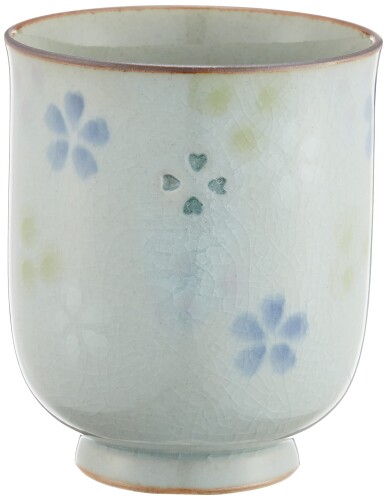 波佐見焼 天竜窯 湯呑 大 直径約8cm ホタル花散し 130304 商品サイズ:約7.5×9cm 商品重量:0.13kg 素材:陶器 生産国:日本 波佐見焼は長崎県東彼杵郡波佐見町で焼かれる陶磁器のこと。隣接する佐賀県有田町の陶磁器 ■有田焼と同様400年以上の伝統を持つ。 ひとつひとつ手描きにて表現している器です。長年培われてきた職人技で、精巧な蛍手が施されています。 蛍手(ほたるで)とは透かし彫した後、透明釉を埋め込み焼成して光を通す紋様技法です。花絵の中のポイント使いで上品さを感じさせる器です。 手描きのため色柄等に多少違いが出る場合があります。 レンジ不可 ■食洗機使用不可。 商品コード20081645897商品名波佐見焼 天竜窯 湯呑 大 直径約8cm ホタル花散し 130304型番130304サイズ大カラーグレー※他モールでも併売しているため、タイミングによって在庫切れの可能性がございます。その際は、別途ご連絡させていただきます。※他モールでも併売しているため、タイミングによって在庫切れの可能性がございます。その際は、別途ご連絡させていただきます。