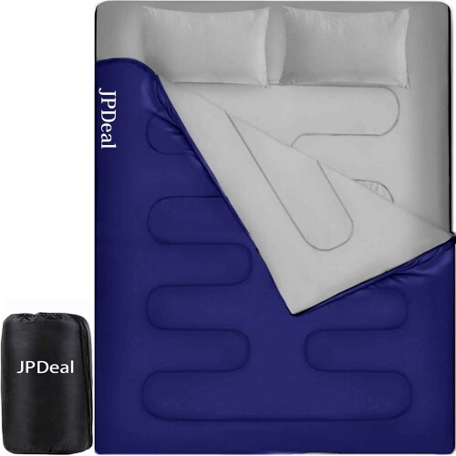 JPDeal 寝袋 封筒型 シュラフ 2人用 保温 軽量 210T防水シュラフ 連結可能 コンパクト アウトドア 登山 キャンプ 避難用 車中泊 丸洗い可能 収納パック付 枕付き（ネイビー） 【プレミアム素材】表面のポリエステル(撥水加工)生地は防水性に優れ 、飲み物や水をこぼしても紙で軽く拭いて、綺麗になります。中の素材は防寒性が優れて、湿気に強い高品質材料を採用して、最大限度体の暖かさを保温し、結露や悪天候下での使用もできます。内生地は柔らかい繊維素材で質感がよく、肌触りと寝心地がよいです。 【レクタングラー封筒型】封筒型の軽量寝袋 シュラフ、布団の形状に近いため、圧迫感がなく快適に眠れます。連結可能なシリーズで、サイズが大きくて、ご家族で一緒に寝る事もできます。ファスナーを全開にして使えば日中のひざ掛けで使えます。折りたたむとコンパクトになって、荷物を少しでも減らしたいトレッキングなどに最適。 【実用性アップのデザイン】二つの一人用の寝袋はファスナーで簡単に解体・連結でき、楽に1人用・2人用に転換できます。220cmの長さは背が高く人にも使えます。収納サイズが持ち運びしやすくて使う場所は選びません。ご家庭の洗濯機で丸洗いができるのでいつでも清潔にできます。 【快適温度】快適温度:0[度]〜10[度]。下限温度:-5[度]　適応シーズン:4シーズン(春・夏・秋・冬)幅広い温度帯に対応できる便利なシュラフです。ダブルファスナーを採用なので、足元から肩まで、内外側どちらからでも開閉でき、温度調節でも簡単。-5度ぐらいの環境で使用しても、寒さはまったく感じず、快適に寝ることができます。 【使い方】キャンプ、登山、アウトドア、地震防災、テント泊、旅行、花火大会、災害時の避難、会社残業、車中泊　自宅昼寝での敷き布団、掛け布団代わり、来客など様々なシーンで大活躍です。 商品コード20081813963商品名JPDeal 寝袋 封筒型 シュラフ 2人用 保温 軽量 210T防水シュラフ 連結可能 コンパクト アウトドア 登山 キャンプ 避難用 車中泊 丸洗い可能 収納パック付 枕付き（ネイビー）型番XY-ZQ-(2.5kg)サイズ寝袋2.5kgカラーネイビー2.5kg※他モールでも併売しているため、タイミングによって在庫切れの可能性がございます。その際は、別途ご連絡させていただきます。※他モールでも併売しているため、タイミングによって在庫切れの可能性がございます。その際は、別途ご連絡させていただきます。