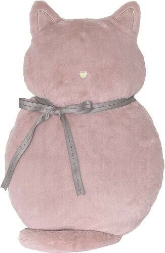 グローバルアロー Mew クッション/PK H22-0064 サイズ:約W36cm×H50cm×D15cm 本体:ポリエステル100%/別地:レーヨン82%、アクリル14%、ポリウレタン4%/中材:PP綿 製造:中国 可愛いネコのモチーフのMew(ミュー)シリーズ。もふもふで癒されるあったかアイテムでくつろぎ時間を。暖かい場所を見つけるのが上手なネコに真似て、地球に優しく身体を温めよう。 猫のように抱きかかえて使えるもふもふクッション。膝の上で抱えれば、手を入れてあごを乗せることもできます。手を入れられるポケットには保湿生地を使用しています。 もふもふで癒される猫のあったかアイテム 商品コード20081700024商品名グローバルアロー Mew クッション/PK H22-0064型番H22-0064サイズサイズ：約W3615 H50カラーPK※他モールでも併売しているため、タイミングによって在庫切れの可能性がございます。その際は、別途ご連絡させていただきます。※他モールでも併売しているため、タイミングによって在庫切れの可能性がございます。その際は、別途ご連絡させていただきます。