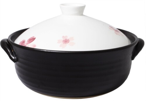 リビング(Living) ボーンチャイナ 深型土鍋 桜 6号 1人用 (約19cm) (容量約800ml) (発熱プレート、陶器保護プレート付) 本体サイズ:約19×22.5×13cm 本体重量:約1100g 素材・材質:(本体)(鍋)陶器、(蓋)ボーンチャイナ(磁器)、(発熱プレート)ステンレス鋼、(焦げ付き防止保護プレート)陶器 原産国:中国 容量:約800ml 直火(ガスコンロ)対応可 IH(電磁調理器)対応可 電子レンジ、食洗機、乾燥機対応不可 食品安全検査合格 ■寒い冬にぴったり! からだも心もぽっかぽか♪あったか土鍋 ■土鍋のもつ蓄熱性が食材を芯までしっかり温めるので、アツアツのおいしい鍋料理を楽しめる ■すき焼きに、水炊きに、キムチ鍋、チゲ鍋、キムチチゲ、もつ鍋、しゃぶしゃぶ、ほうとう鍋、石狩鍋、はりはり鍋、ふぐ鍋、あんこう鍋、土手鍋に ■ ■ ■さまざまな鍋料理に使えて大活躍! ■鍋本体と蓋のブラック ■ホワイトのカラーリングと、蓋に表現されたサクラが素敵なデザインで、鍋料理をおいしく彩る ■おひとり様用の土鍋なので、一人暮らしはもちろん、いつも帰宅の遅いだんな様に料理を小分けしておく場合でも気軽に鍋料理を楽しめる ■深型で具がたっぷり入る家庭用土鍋 ■蓋は、原料に牛のボーンアッシュ(BONE ASH=骨灰)を加えた「ボーンチャイナ製」磁器で、裏面から表面の絵柄が透けて見えるほど透光性にすぐれ、やわらかな艶感が特徴 ■蓋のつまみ部分は小さめで、女性の手でも持ちやすく、軽いのが魅力 ■ステンレス鋼発熱プレートが付いたIH対応タイプで、陶器製保護プレートも付いて熱量の大きいIH調理器での焦げ付きを防ぐ ■1200度以上の高温処理を施し、食品安全検査に合格した安心 ■安全な、直火 ■IH調理器対応! ■土鍋を使う前に ■ ■ ■土鍋にはもともと細かい穴が開いているので、米や小麦のでんぷん質(糊)で穴をふさぐ「目止め」処理をし、土鍋の土を引き締め、においや汚れがつくのを防いでおくのがおススメ! ■目止め処理の方法は、(1)新品の土鍋に7~8分目の水を張り( ※鍋裏は絶対に濡らさない)、米か小麦粉を一掴み入れて弱めの中火にかけ、(2)沸騰したら弱火で10~30分ほど煮込み、火を消したら完全に冷めるまで放置し、(3)冷めたら中身を捨て、土鍋をきれいに洗って完全に自然乾燥させる ■ ※土鍋は水分を吸いやすいので一旦冷ましたらすぐに洗い、また急激な温度変化による割れを防ぐため完全に乾くまでは絶対に火にかけないでください ■ ※200V対応の電磁調理器では中火(1.5kw)以下でのみ使用可。1985年ごろまでに販売されていたマグネット式(密着型)安全装置付き電磁調理器には対応していません ■ ※最新式の電磁調理器でもメーカーによっては特殊な安全装置が装置されている場合はまれに作動しない場合がある。お持ちの電磁調理器の取扱説明書をよくお読みいただき、電磁調理器の使用方法に従ってください 商品コード20081640261商品名リビング(Living) ボーンチャイナ 深型土鍋 桜 6号 1人用 (約19cm) (容量約800ml) (発熱プレート、陶器保護プレート付)型番43258-3899サイズ約19&times;22.5&times;13cmカラーブラック※他モールでも併売しているため、タイミングによって在庫切れの可能性がございます。その際は、別途ご連絡させていただきます。※他モールでも併売しているため、タイミングによって在庫切れの可能性がございます。その際は、別途ご連絡させていただきます。
